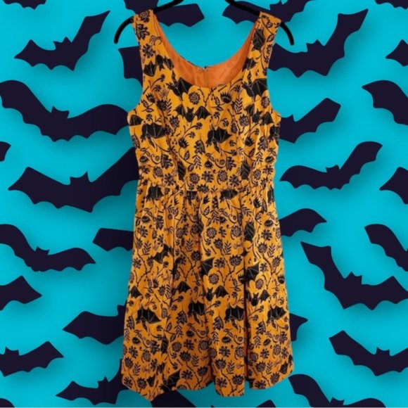 Modcloth Orange & Black Halloween Spooky Spider and Bat Print Cotton Dress NWT - Picture 2 of 12